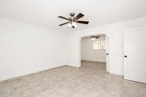 $2,950 | 7541 North 35th Drive, Phoenix, AZ 85051