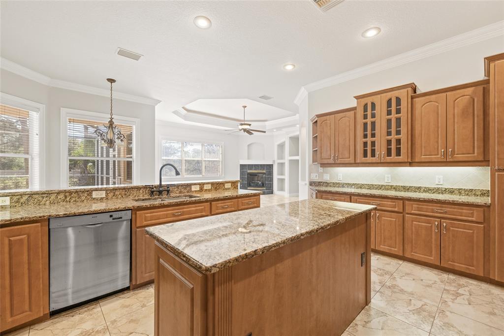 11040 Fulton Avenue Weeki Wachee, FL 34613 - Photo 16 of 77