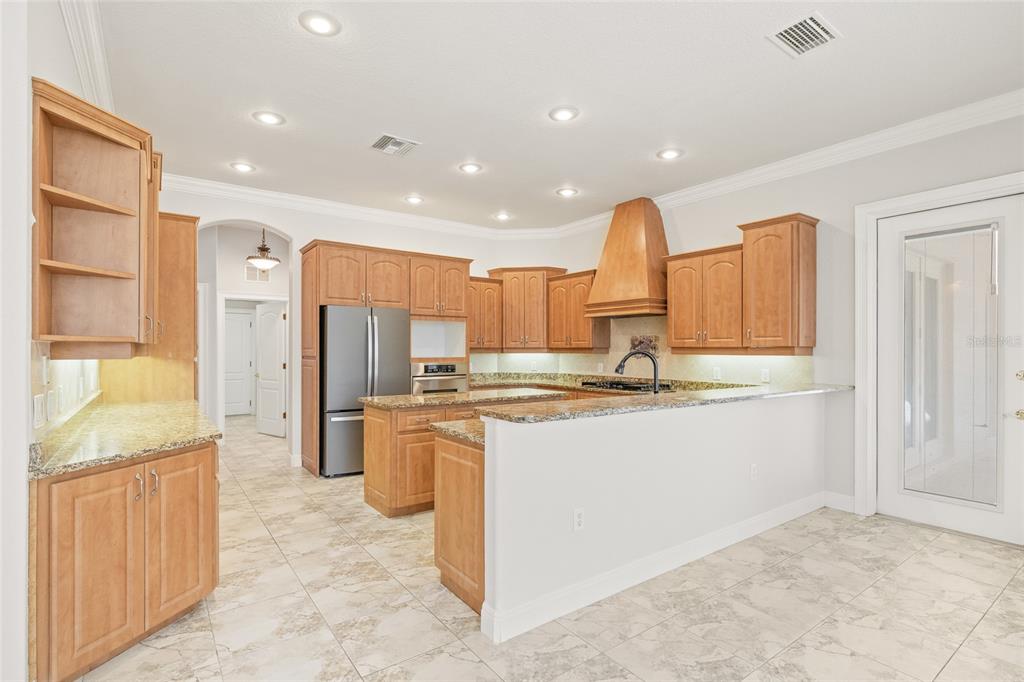 11040 Fulton Avenue Weeki Wachee, FL 34613 - Photo 18 of 77