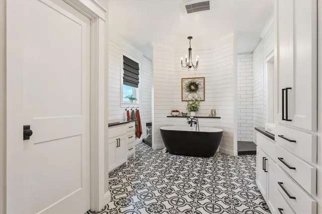 $1,275,000 | 710 Cr 800 Groesbeck Tx 76642, Groesbeck, TX 76642