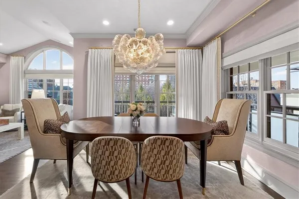 $1,200,000 | 4937 Wyandotte Street, Unit 400, Kansas City, MO 64112