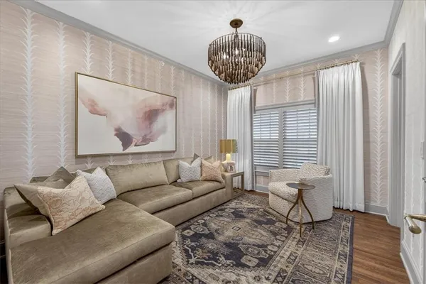 $1,200,000 | 4937 Wyandotte Street, Unit 400, Kansas City, MO 64112