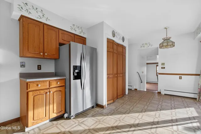 $374,900 | 17 Woodshire Court, Malta, NY 12019