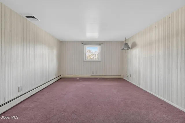 $374,900 | 17 Woodshire Court, Malta, NY 12019