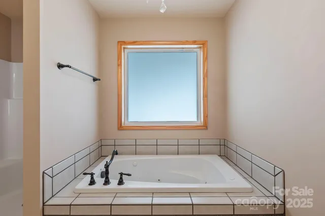 $675,000 | 40 Forge Valley Drive, Mills River, NC 28759