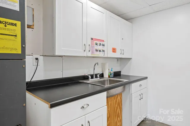 $675,000 | 40 Forge Valley Drive, Mills River, NC 28759