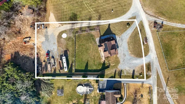 $675,000 | 40 Forge Valley Drive, Mills River, NC 28759