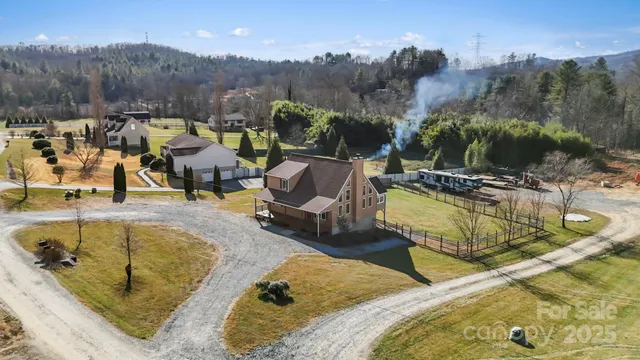 $675,000 | 40 Forge Valley Drive, Mills River, NC 28759