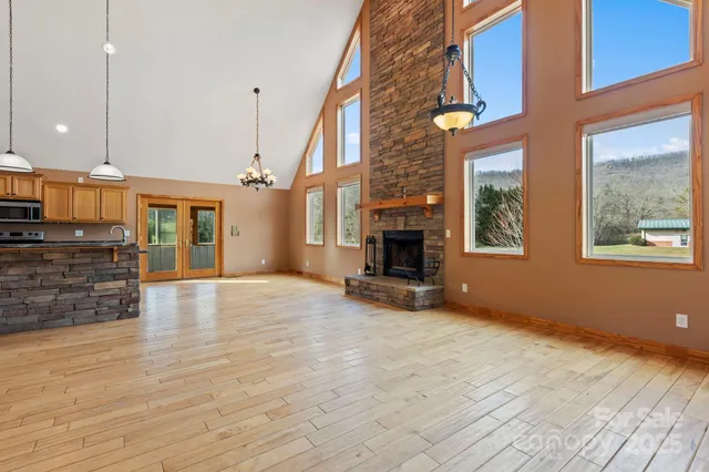 $675,000 | 40 Forge Valley Drive, Mills River, NC 28759