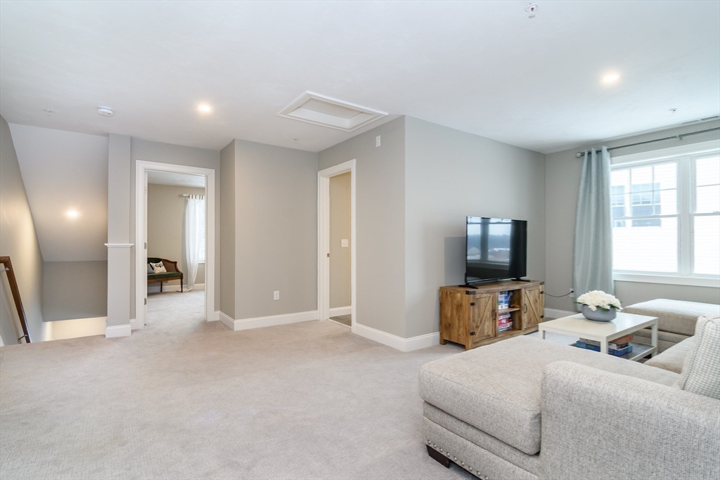 839 Ledgewood Way, Unit 839 Clinton, MA 01510 - Photo 18 of 29