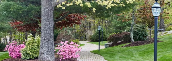 a view of an aerial view of residential houses with sky view