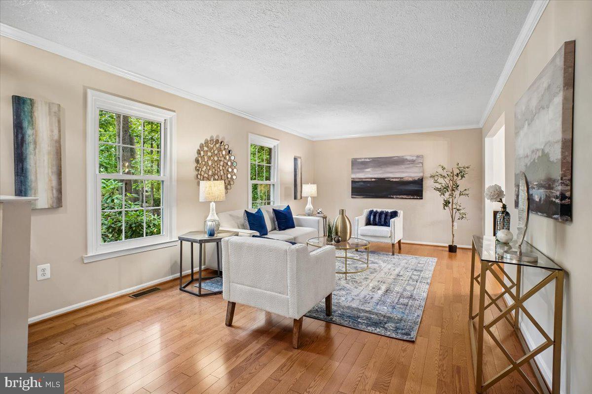 1877 Post Oak Trail Reston, VA 20191 - Photo 4 of 52