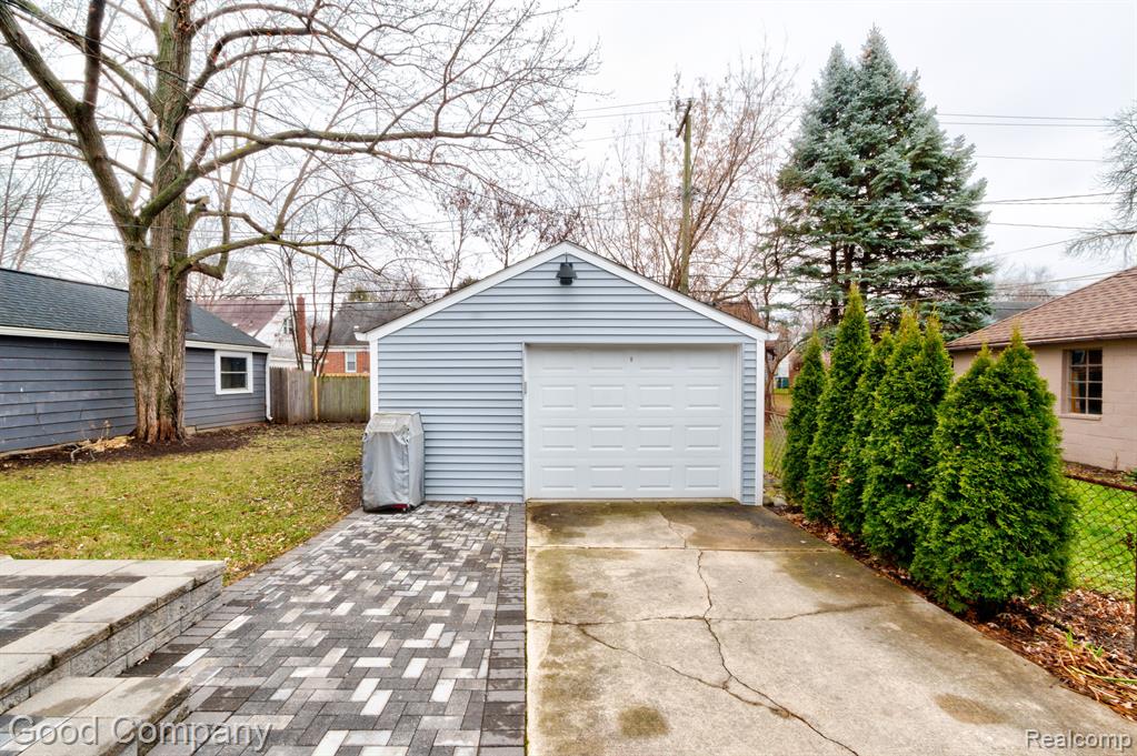 749 Princeton Road Berkley, MI 48072 - Photo 29 of 31