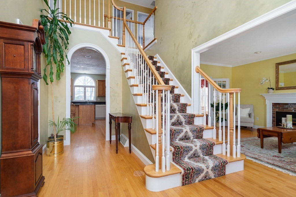 7 Breakneck Hill Road Hopkinton, MA 01748 - Photo 3 of 42 Gallery Image 3