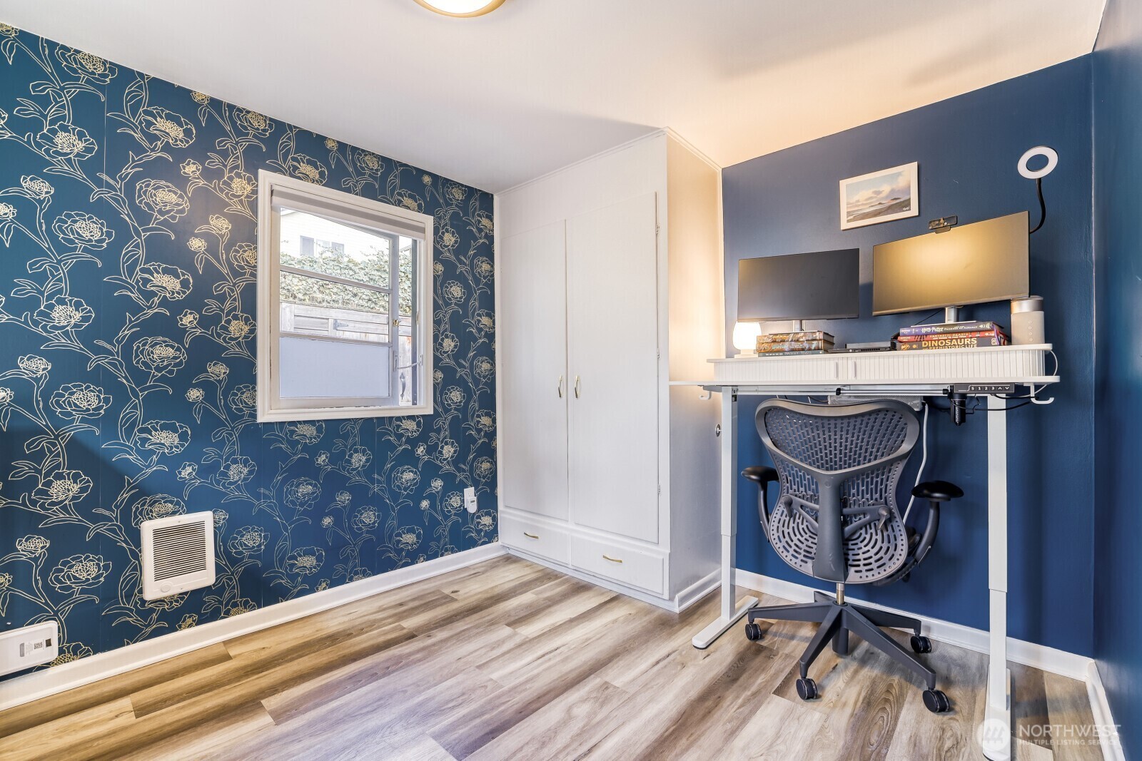 4034 Northeast 109th Street Seattle, WA 98125 - Photo 11 of 29