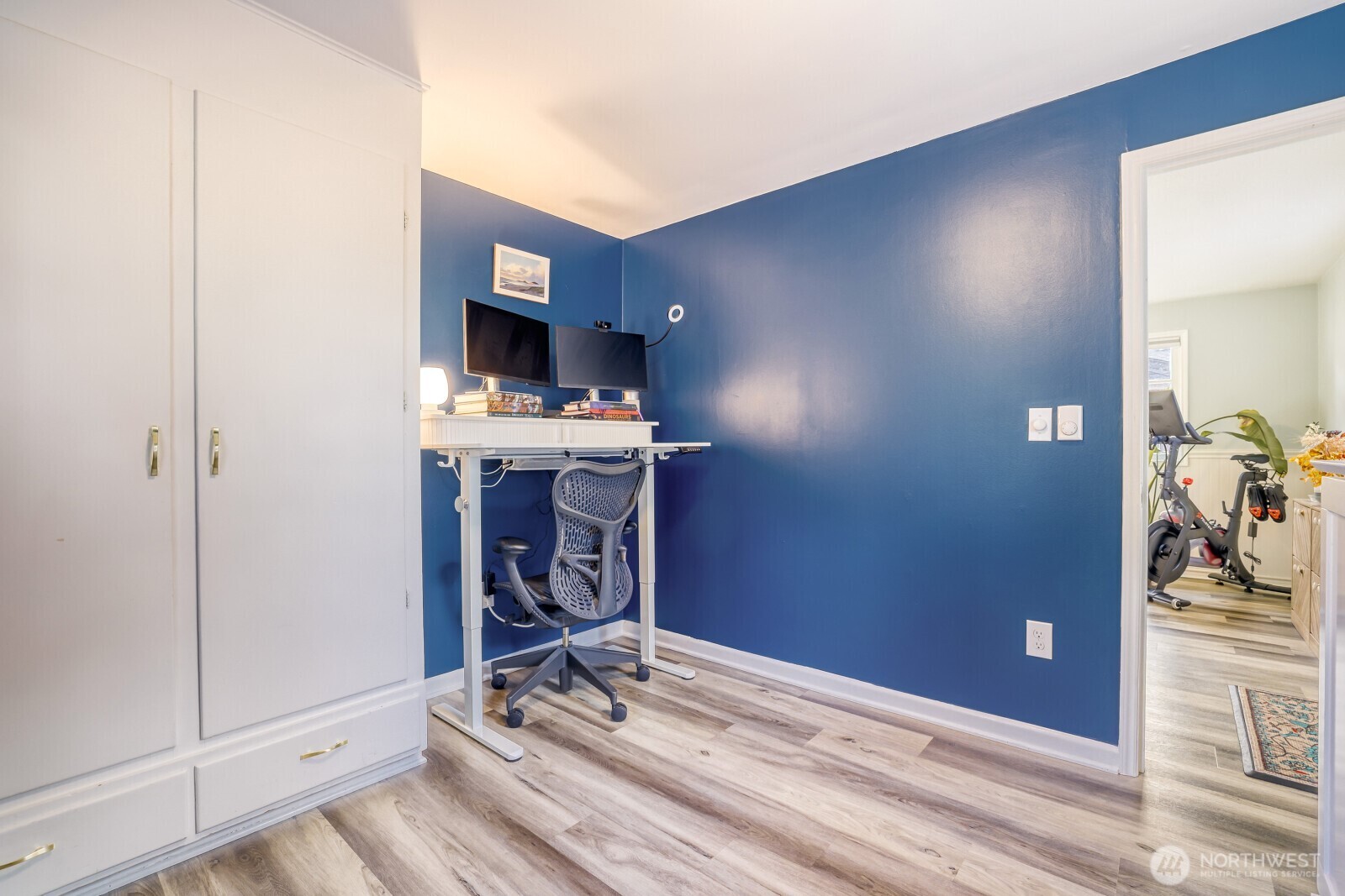 4034 Northeast 109th Street Seattle, WA 98125 - Photo 13 of 29