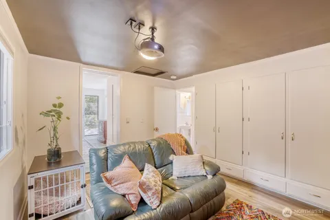 $660,000 | 4034 Northeast 109th Street, Seattle, WA 98125