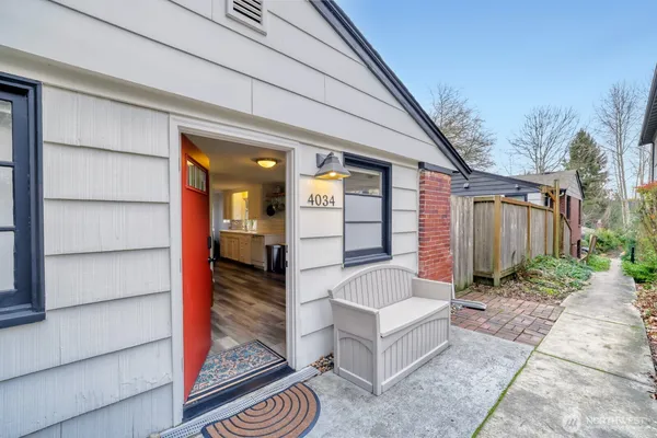 $640,000 | 4034 Northeast 109th Street, Seattle, WA 98125