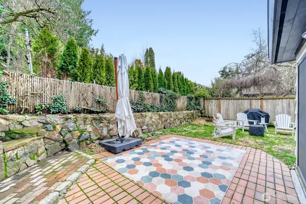 $640,000 | 4034 Northeast 109th Street, Seattle, WA 98125