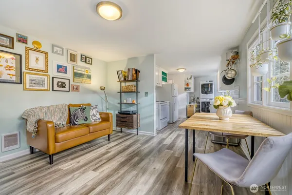 $640,000 | 4034 Northeast 109th Street, Seattle, WA 98125