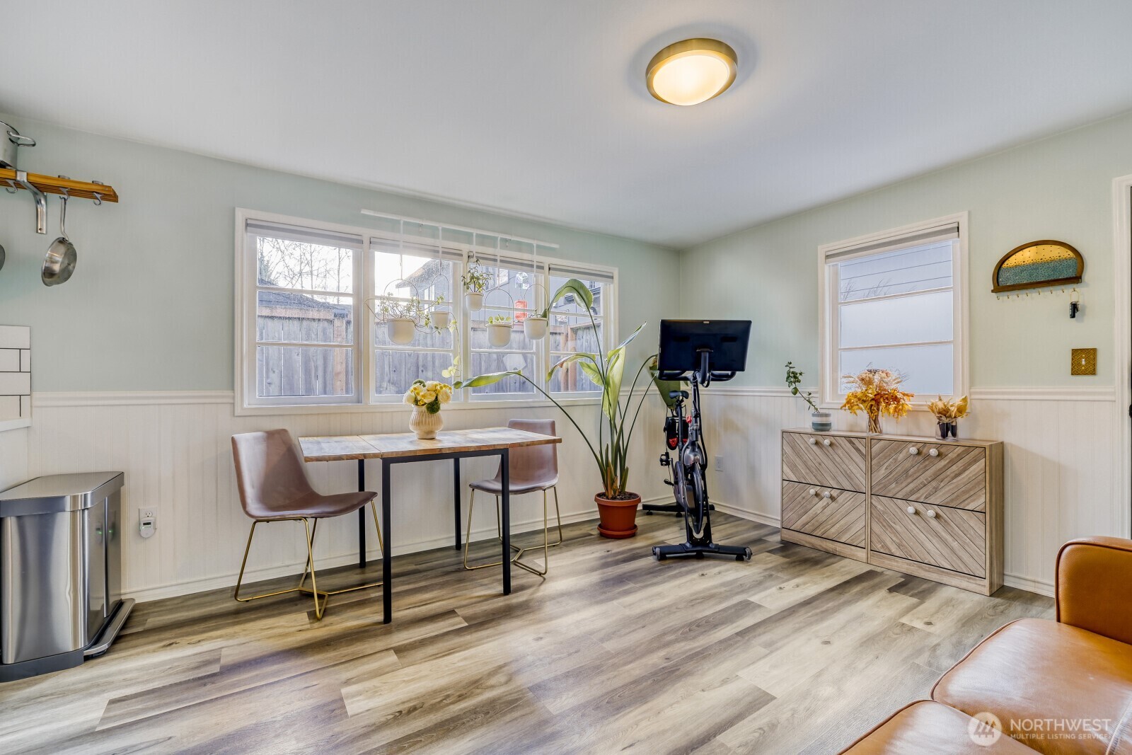 4034 Northeast 109th Street Seattle, WA 98125 - Photo 5 of 29