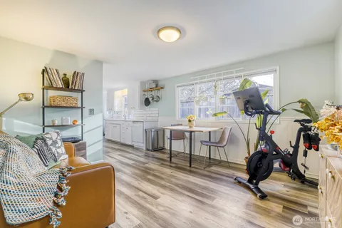 $650,000 | 4034 Northeast 109th Street, Seattle, WA 98125