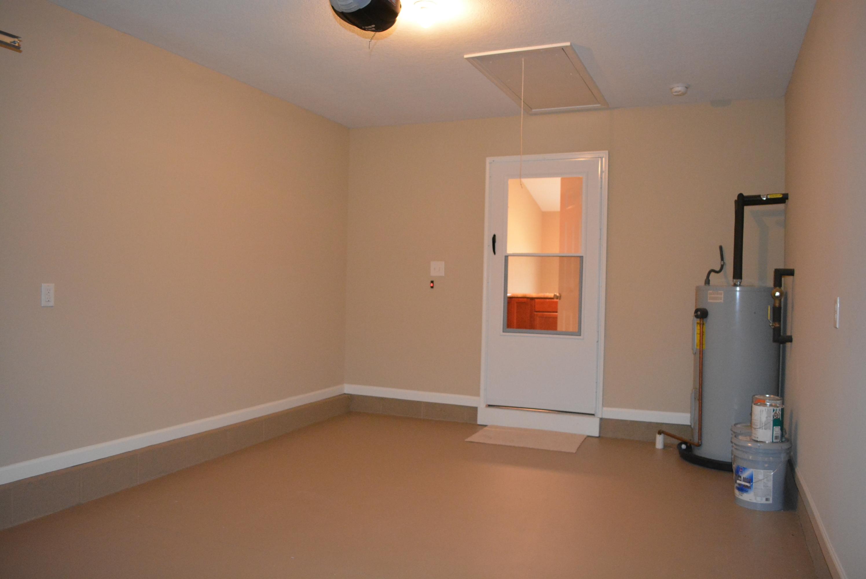7710 Longshanks Road Corryton, TN 37721 - Photo 28 of 31 EP-8-Garage