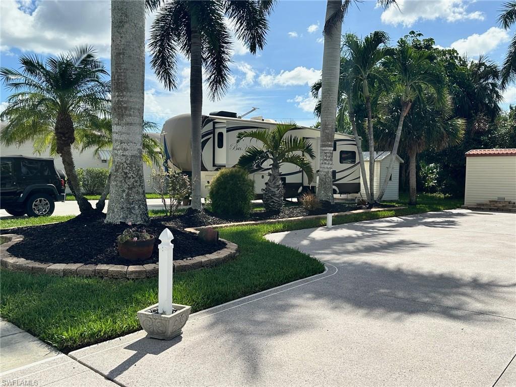 1275 Silver Lakes Boulevard Naples, FL 34114 - Photo 3 of 11