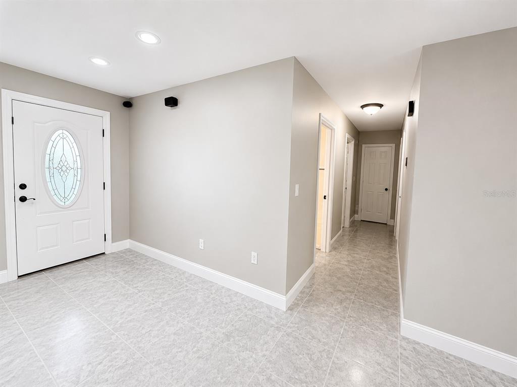 11511 McMullen Loop Riverview, FL 33569 - Photo 5 of 54