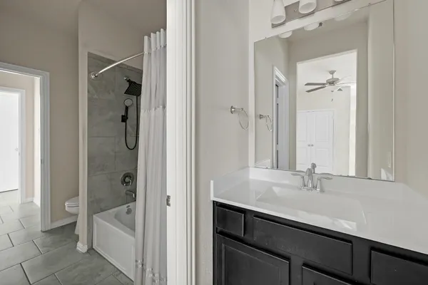 $2,200 | 2403 Dovetail Park Lane, Richmond, TX 77469