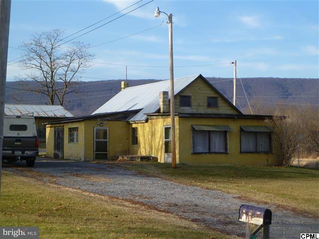 1201-1203 Roxbury Road Newburg, PA 17240 - Photo 3 of 4 Gallery Image 3