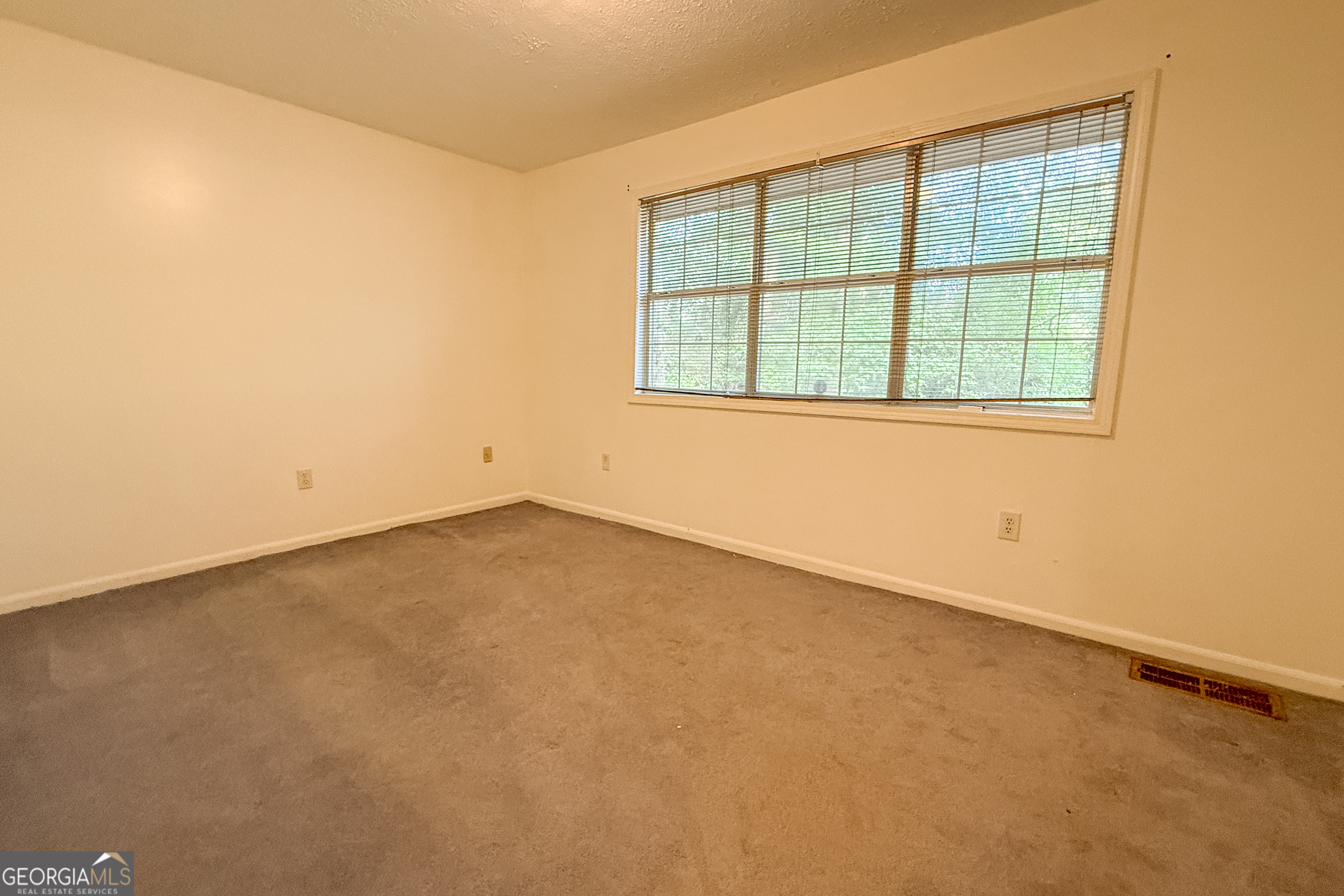 14375 Highway 19 Griffin, GA 30224 - Photo 28 of 32 Bed room