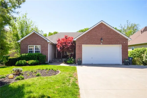 $419,900 | 19613 East 11th Terrace North, Independence, MO 64056