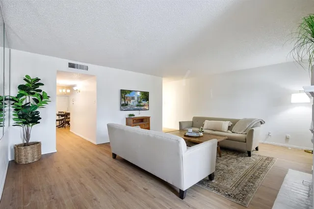 $2,300 | 5949 Copperwood Lane, Unit 1158, Dallas, TX 75248