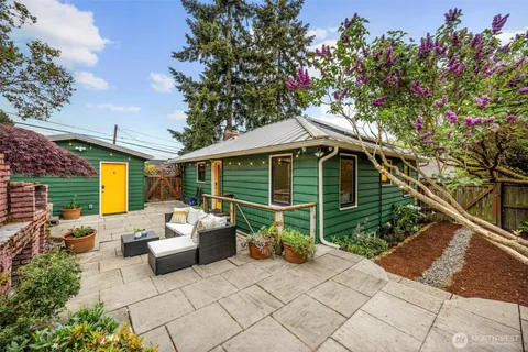 $1,089,995 | 4903 50th Avenue South, Seattle, WA 98118