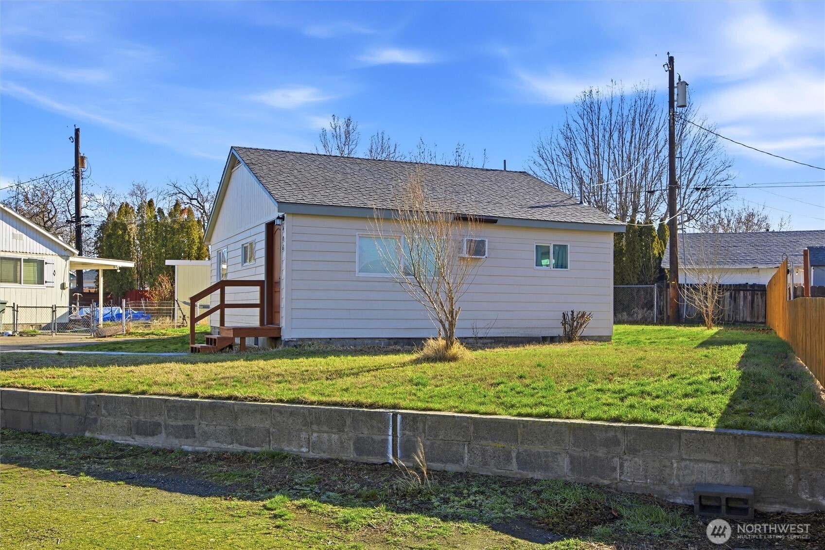 406 Snow Avenue Richland, WA 99352 - Photo 4 of 23
