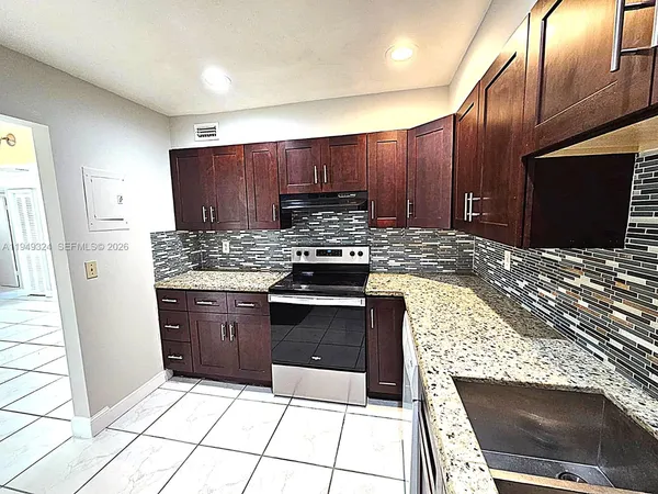 $2,575 | 642 Northwest 13th Street, Unit 310, Boca Raton, FL 33486