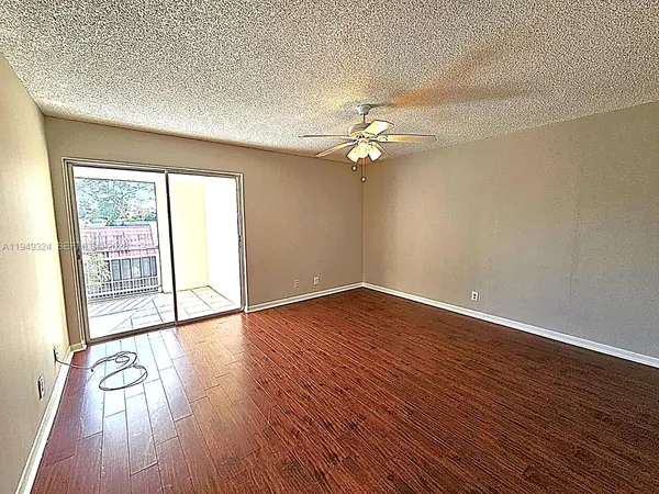 $2,575 | 642 Northwest 13th Street, Unit 310, Boca Raton, FL 33486