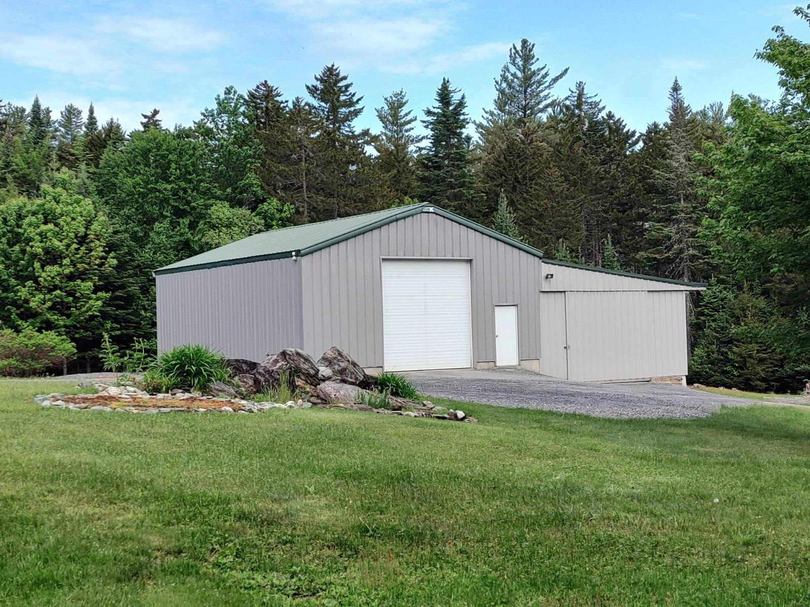 838 Old Mill Road Northfield, VT 05663 - Photo 4 of 40