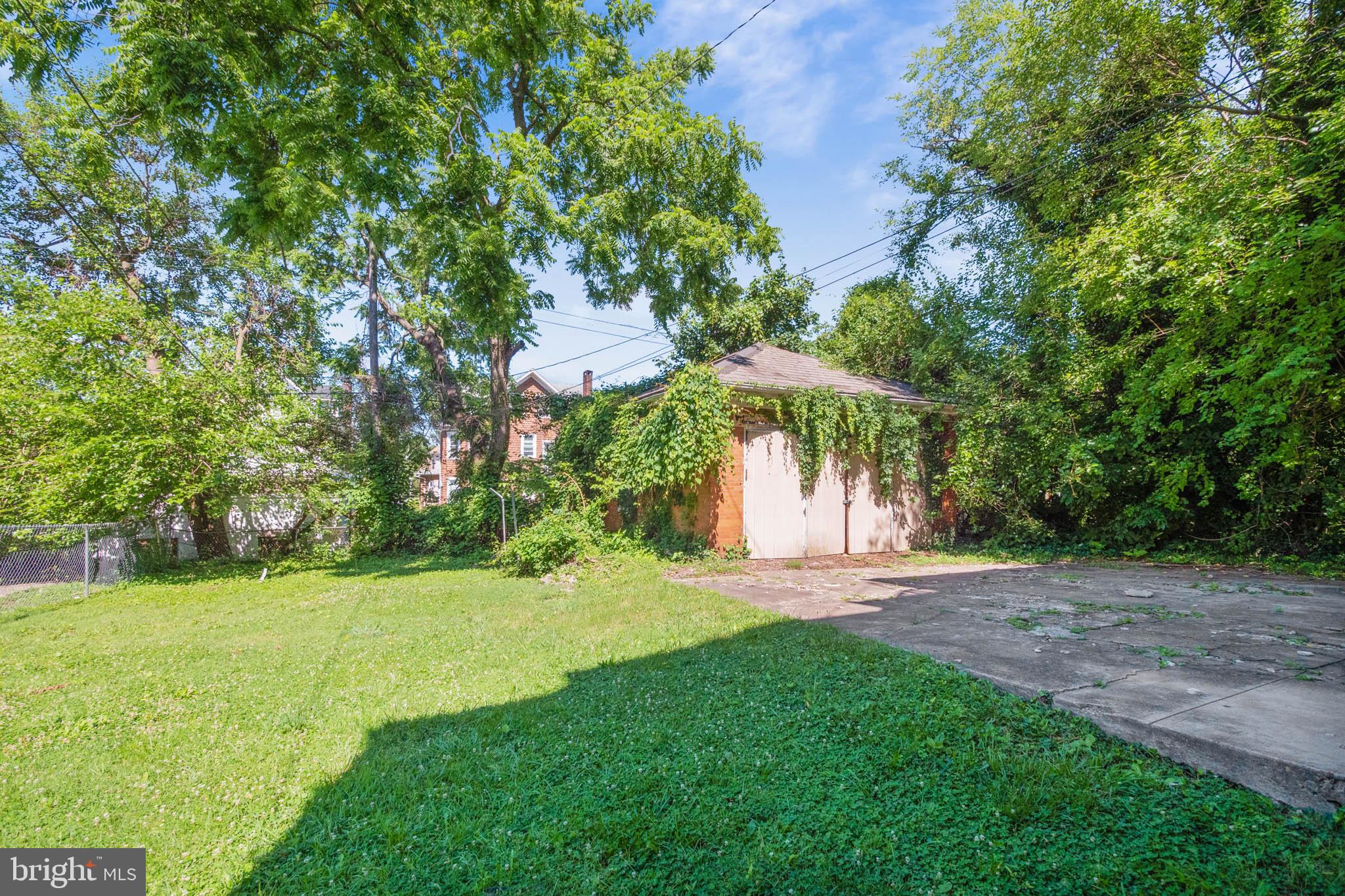 2702 Garrison Boulevard Baltimore, MD 21216 - Photo 12 of 13