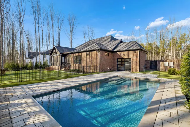 $1,899,900 | 4816 Torquay Court, Arrington, TN 37014