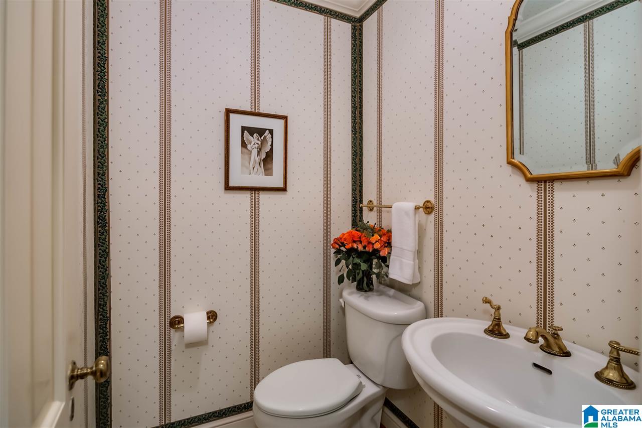 3101 Brookwood Road Birmingham, AL 35223 - Photo 25 of 43