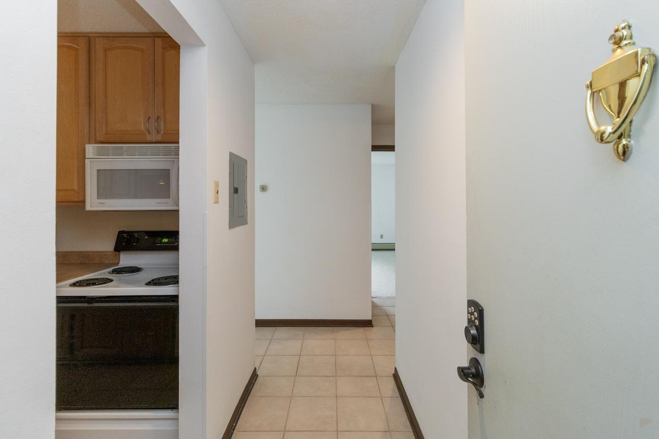 3431 Kent Street, Unit 815 Shoreview, MN 55126 - Photo 3 of 28