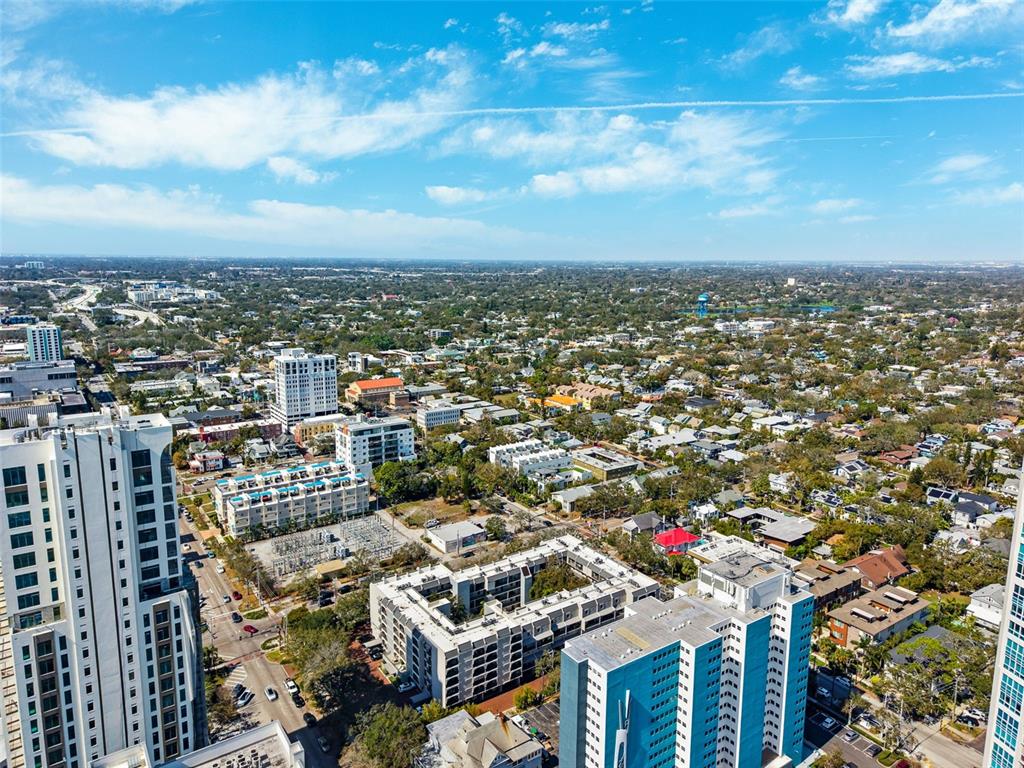 105 4th Avenue Northeast, Unit 418 St. Petersburg, FL 33701 - Photo 39 of 42 an aerial view of a city