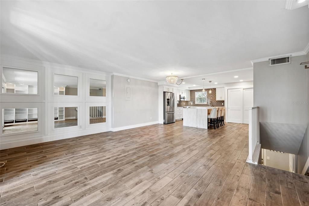 105 4th Avenue Northeast, Unit 418 St. Petersburg, FL 33701 - Photo 4 of 42