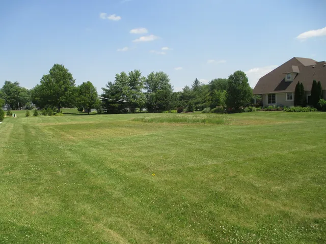 $70,000 | 2817 Ninovan Lane, Minooka, IL 60447