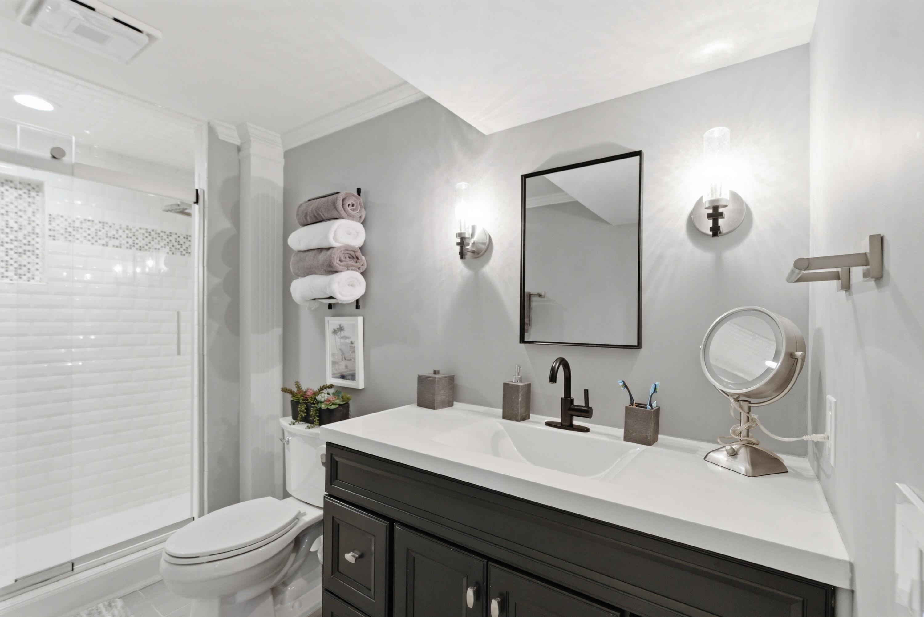 2938 Montavesta Road Lexington, KY 40502 - Photo 30 of 56 Lower bathroom