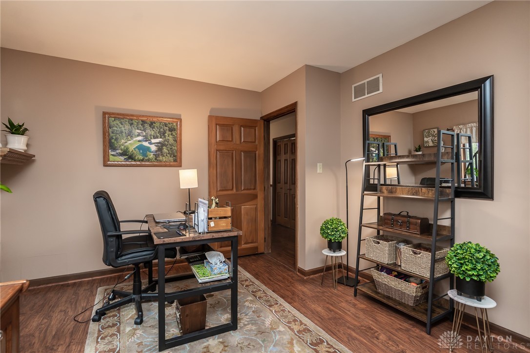 13535 E Road St. Paris, OH 43072 - Photo 32 of 63 Gallery Image 32