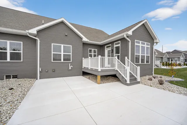 $549,900 | 1382 Lighthouse Village Road, Fond du Lac, WI 54937