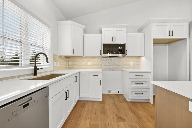 $549,900 | 1382 Lighthouse Village Road, Fond du Lac, WI 54937